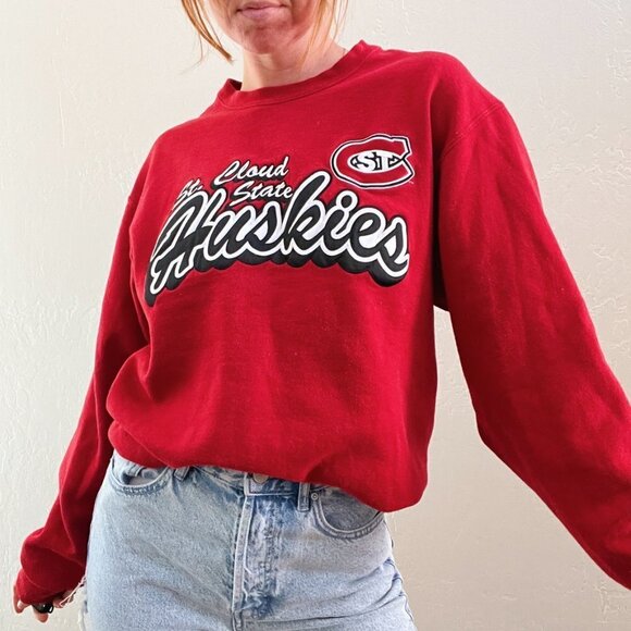 Vintage St. Cloud State Huskies Red Oversized Crewneck Sweatshirt - Picture 4 of 7